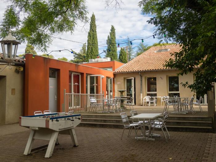 auberge de jeunesse hi nimes