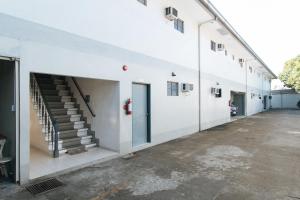 reddoorz near sm calamba vaccinated staff