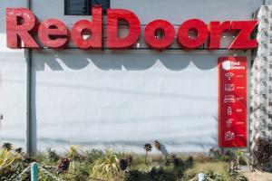 reddoorz near sm calamba vaccinated staff