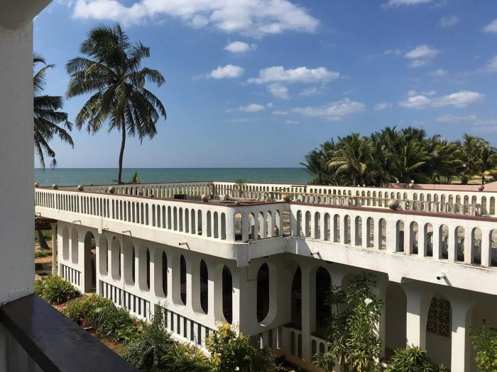 hotel silver sands
