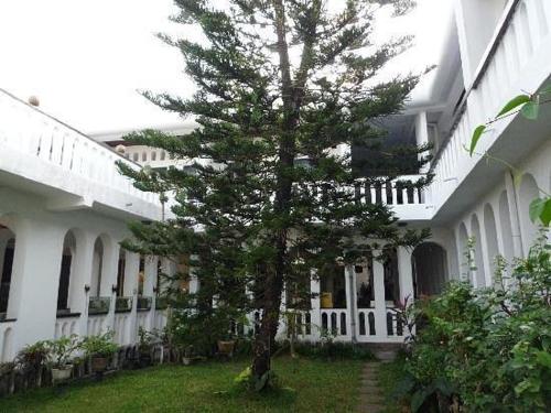 hotel silver sands
