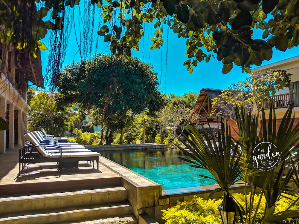 the garden lodge