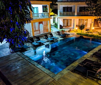 the garden lodge