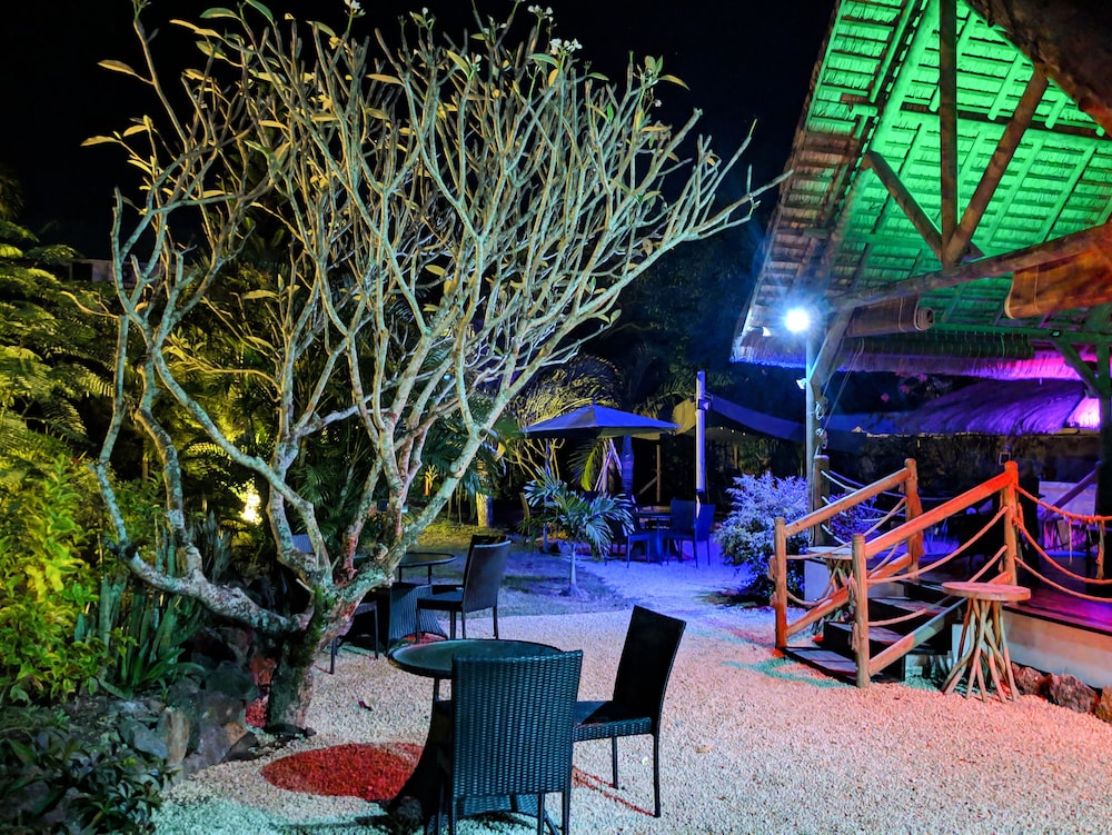 the garden lodge