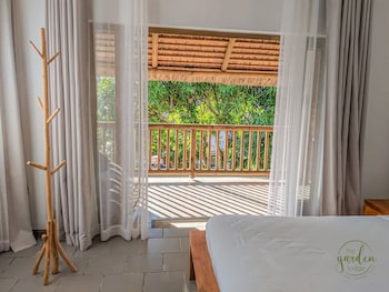 the garden lodge