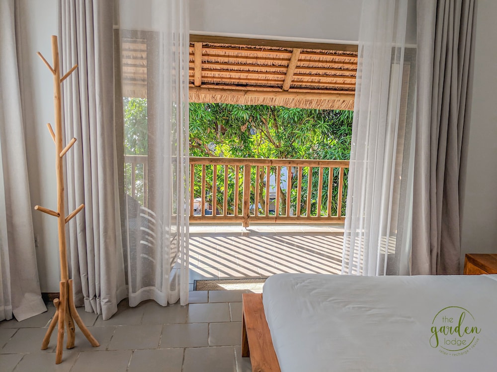 the garden lodge