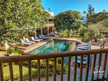 the garden lodge