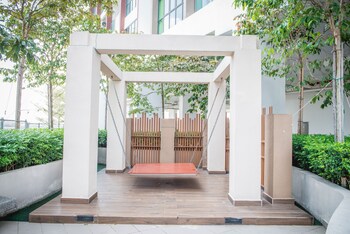 one amerin mall and suites