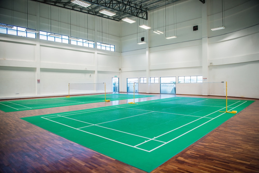 one amerin mall and suites