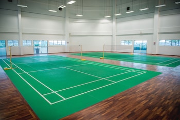 one amerin mall and suites