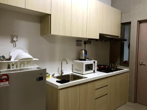 One Amerin Mall & Suites,,0 star