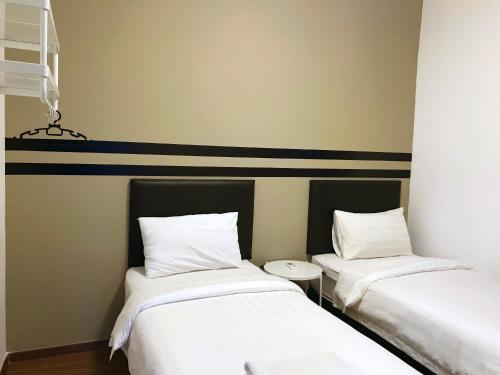 One Amerin Mall & Suites,,0 star