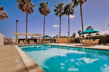 Hampton Inn & Suites Chino Hills,Diamond Bar>>Chino Hills,3 star