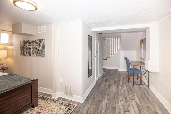 cozy carriage house walk to unc free bikes