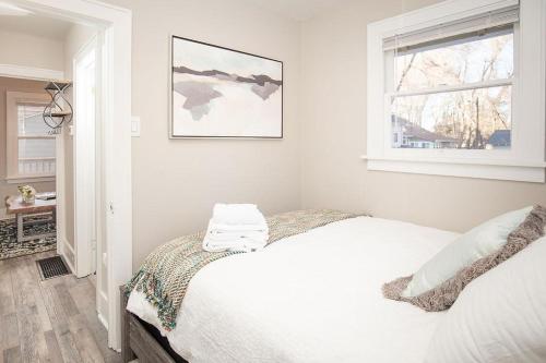 cozy carriage house walk to unc free bikes