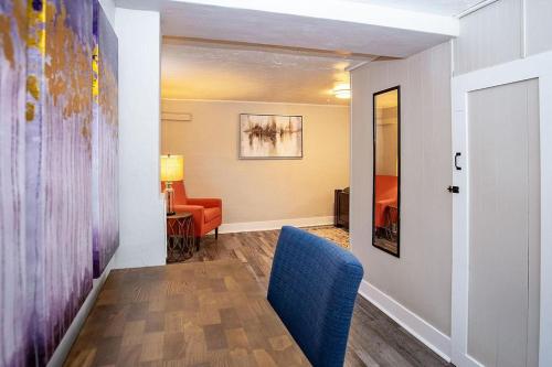 cozy carriage house walk to unc free bikes