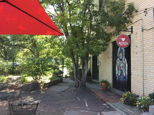 cozy carriage house walk to unc free bikes