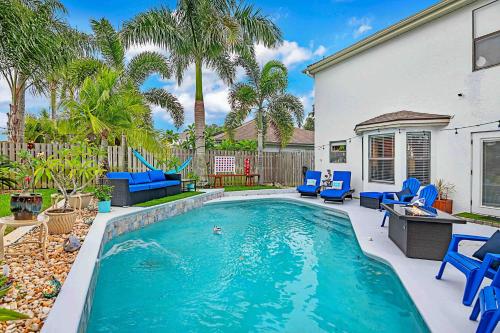 urban oasis withhot tub heated pool and private movie theater home