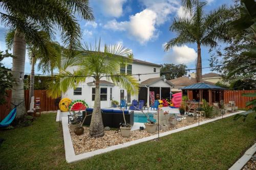 urban oasis withhot tub heated pool and private movie theater home