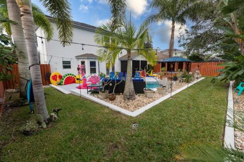 urban oasis withhot tub heated pool and private movie theater home