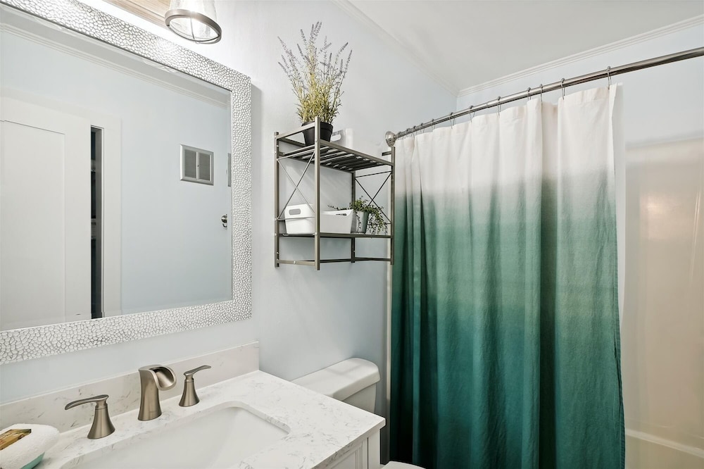 venus 202 2 bedroom condo by redawning