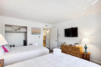 venus 202 2 bedroom condo by redawning