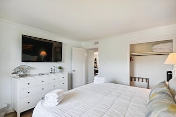 venus 202 2 bedroom condo by redawning