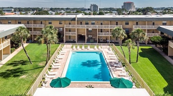 venus 112 2 bedroom condo by redawning