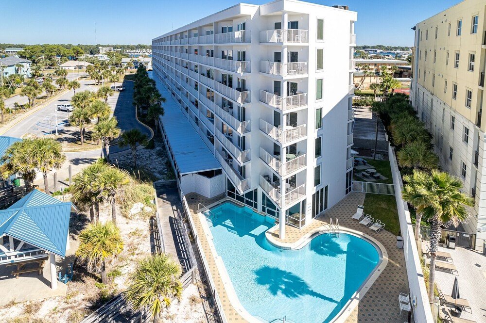 Seacrest 701A 1 Bedroom Condo By Redawning,,3.5 star