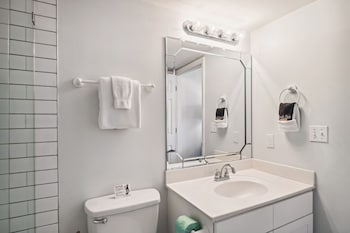 seacrest 301b 2 bedroom condo by redawning