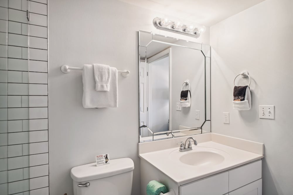 seacrest 301b 2 bedroom condo by redawning