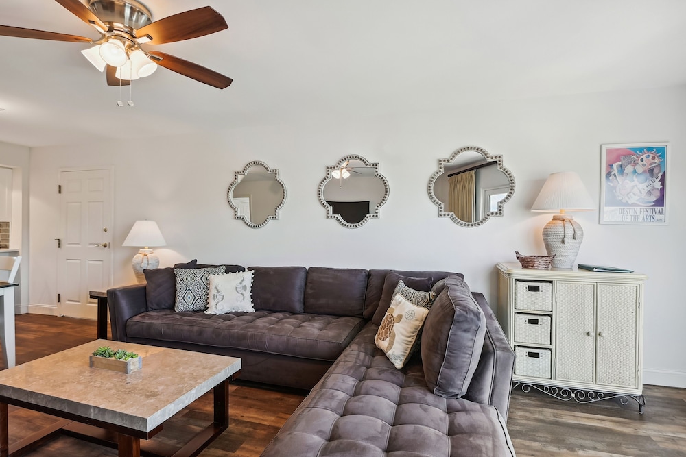 seacrest 301b 2 bedroom condo by redawning