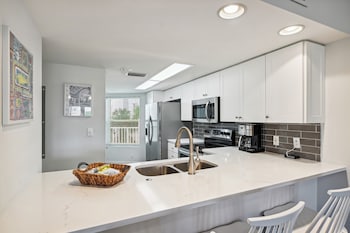 seacrest 301b 2 bedroom condo by redawning