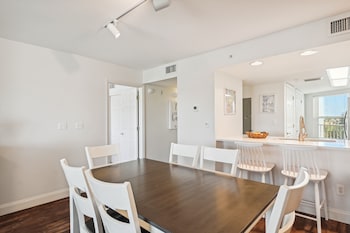 seacrest 301b 2 bedroom condo by redawning