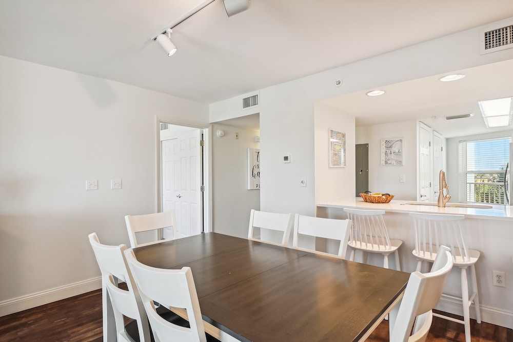seacrest 301b 2 bedroom condo by redawning