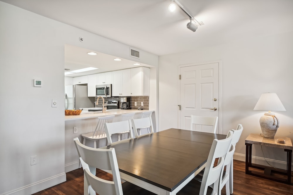 seacrest 301b 2 bedroom condo by redawning