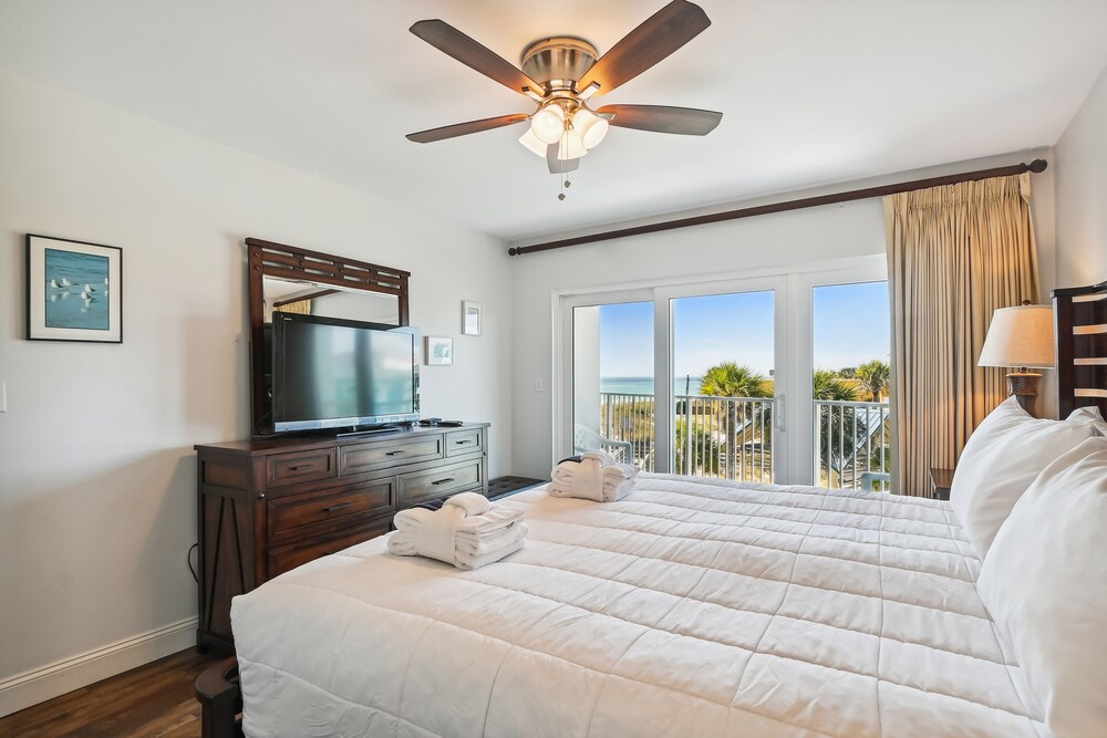 seacrest 301b 2 bedroom condo by redawning