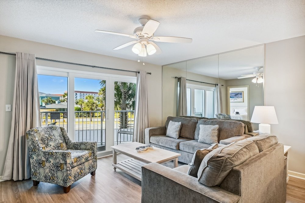 seacrest 211 2 bedroom condo by redawning