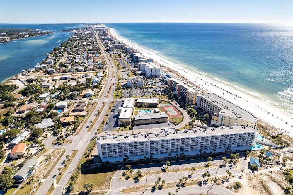 seacrest 211 2 bedroom condo by redawning