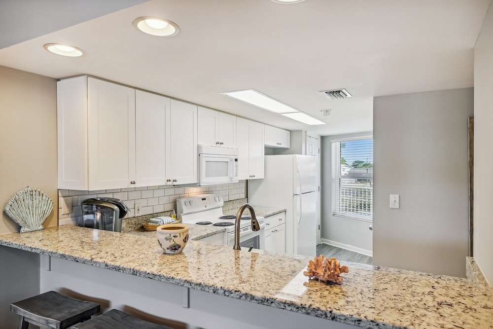 Seacrest 211 2 Bedroom Condo By Redawning,,3.5 star