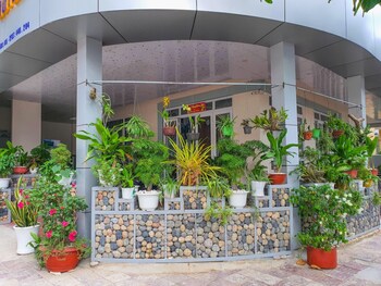 thanh binh hotel con dao