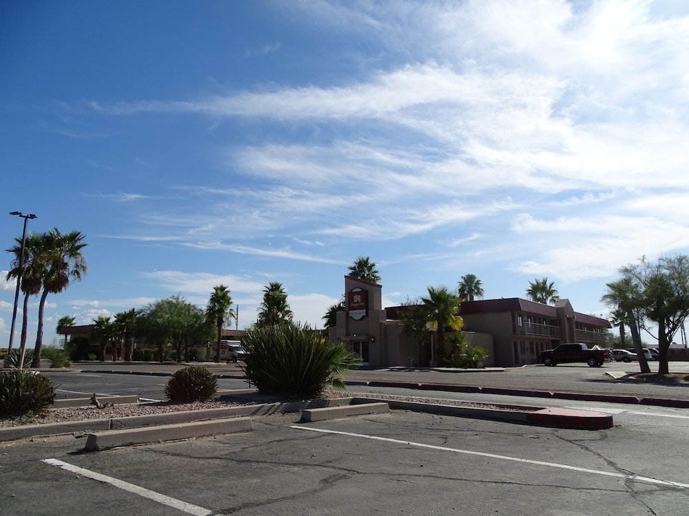 happy inn i 10 eloy and casa grande