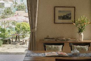 la em boutique villa