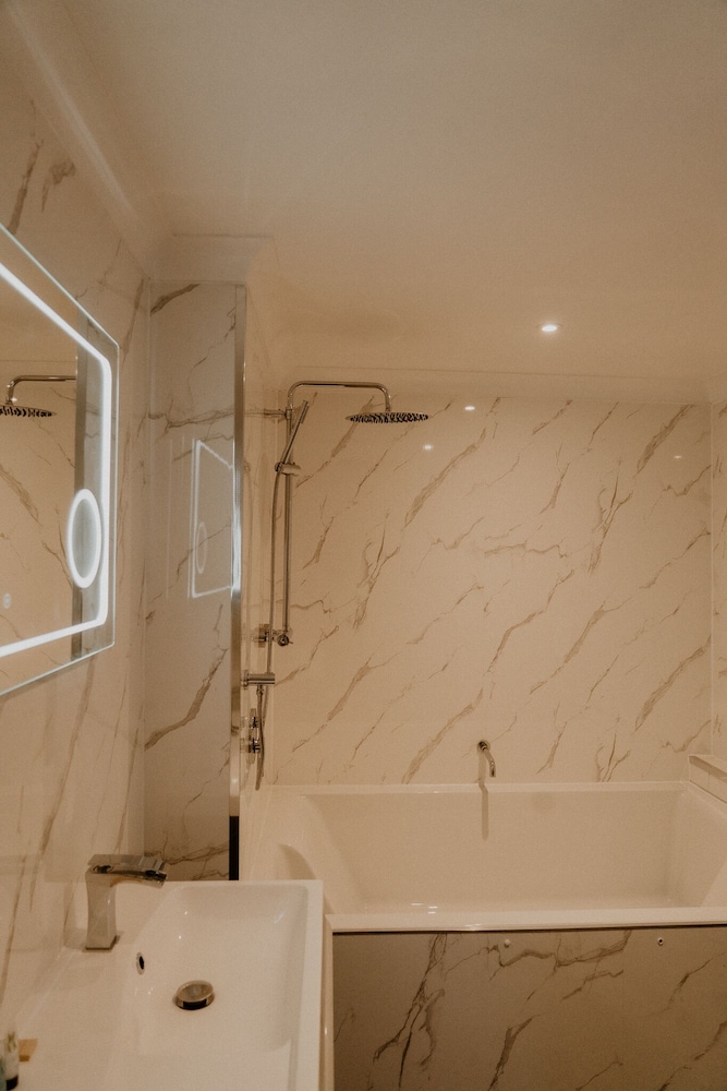 the prince of wales hotel