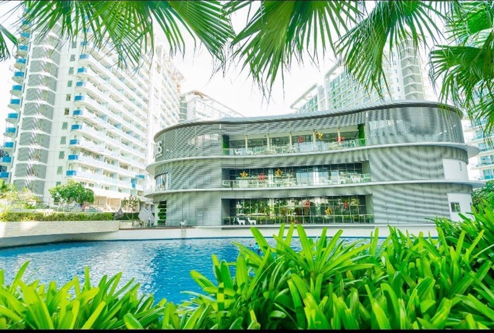 manila