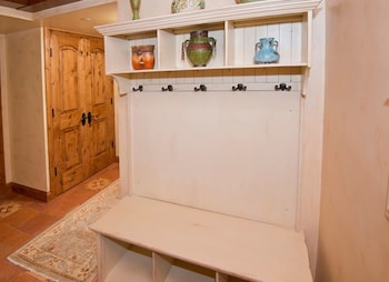 Relaxing 1Br  With Premium Amenities At Lodge At Vail 1 Bedroom Condo By Redawning,174 Gore Creek,4 star