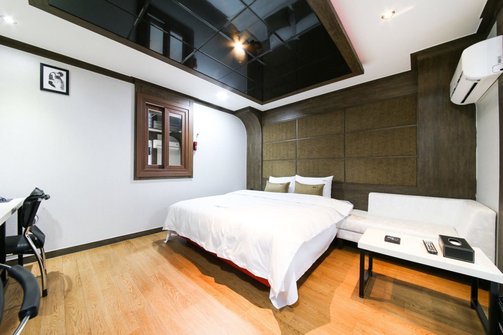 no 25 hotel seomyeon station