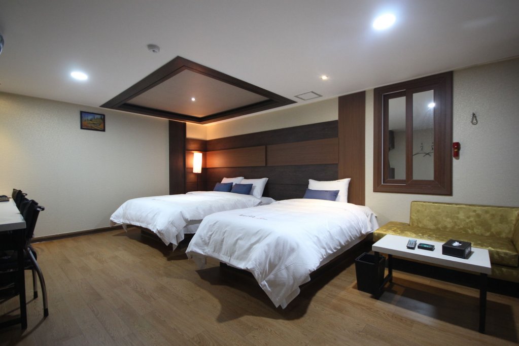 no 25 hotel seomyeon station