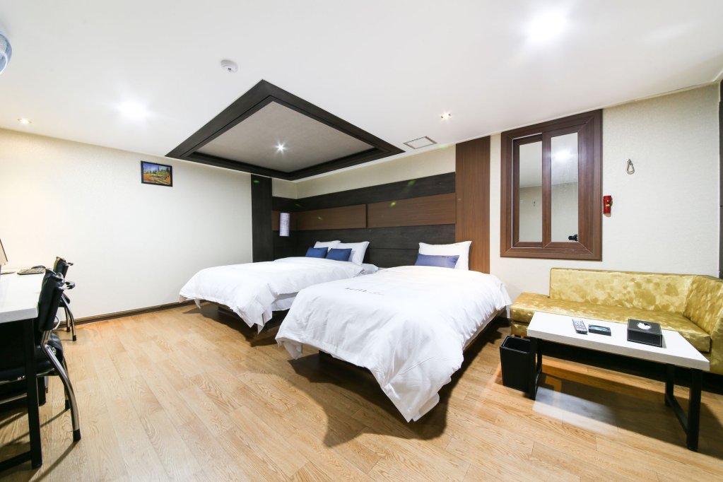 no 25 hotel seomyeon station