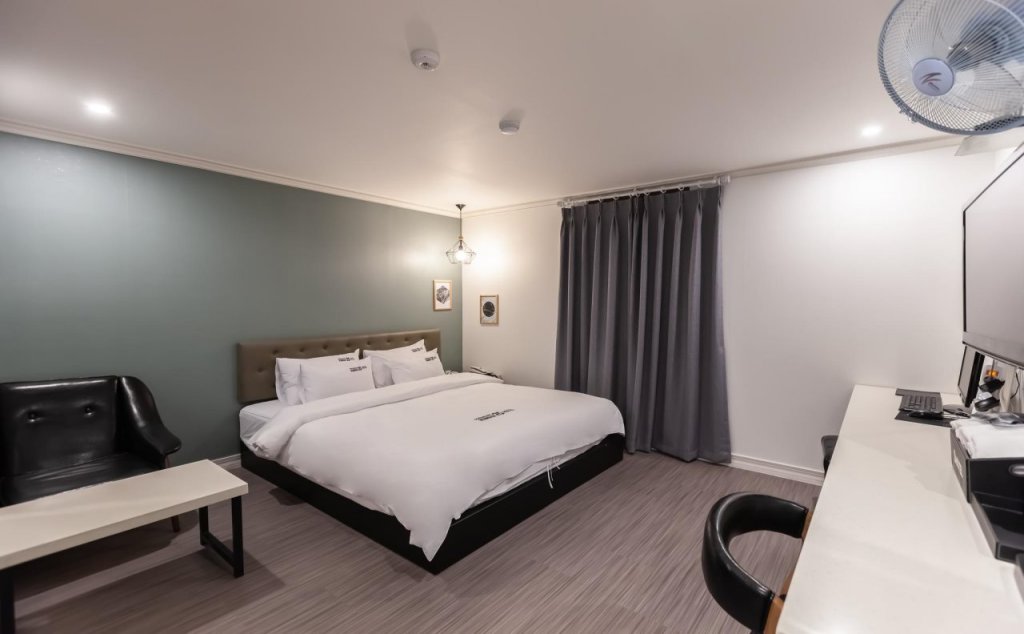 no 25 hotel seomyeon station